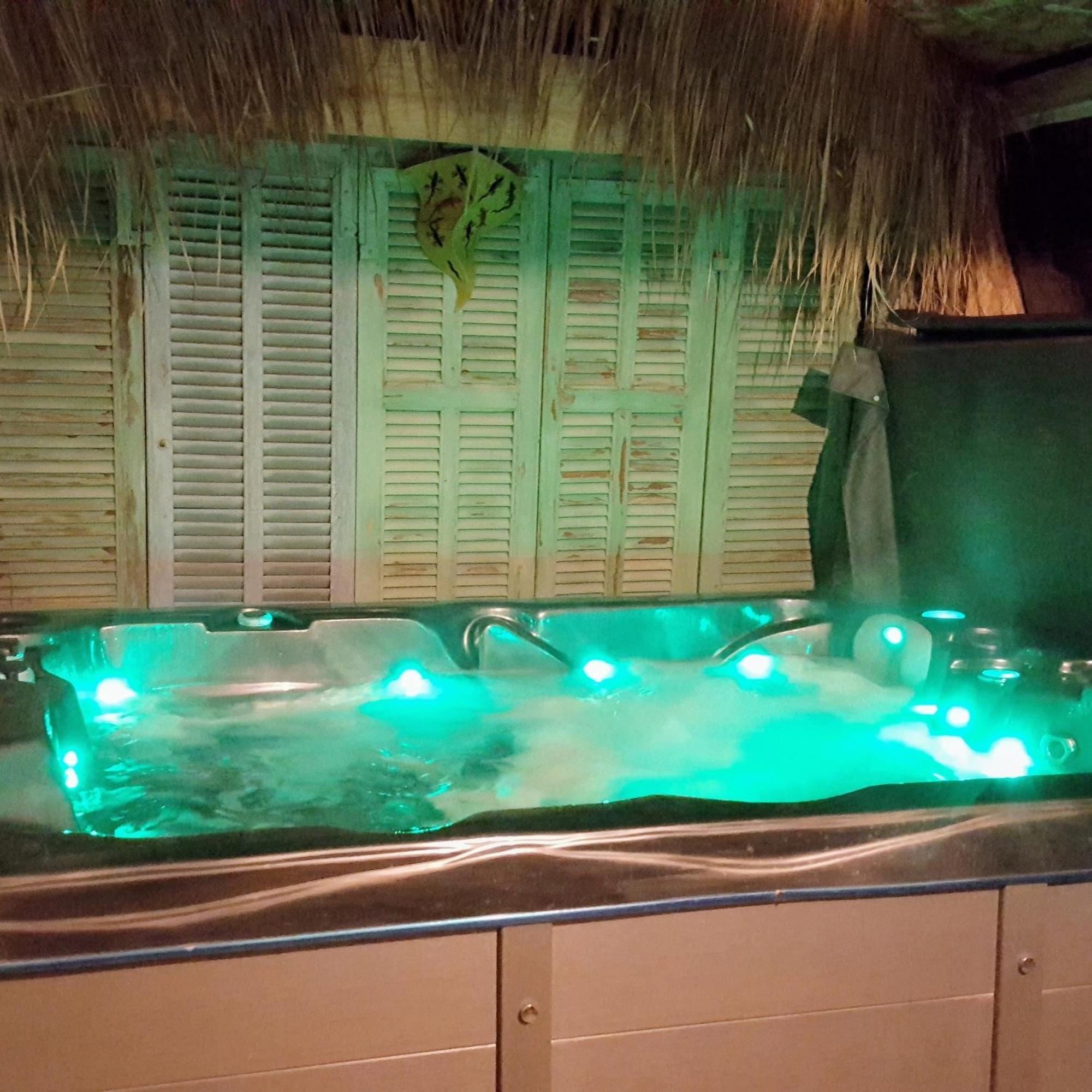 Logement De Charme Avec Piscine Et Jacuzzi Carnoules (Var) Exterior foto